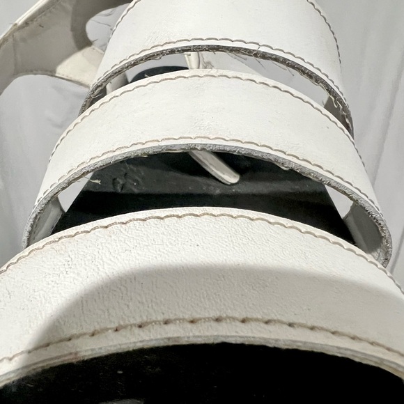 BLAIRE WOMEN'S BRANDO LEATHER STRAP SANDALS WHITE Size 8 - Picture 6 of 7